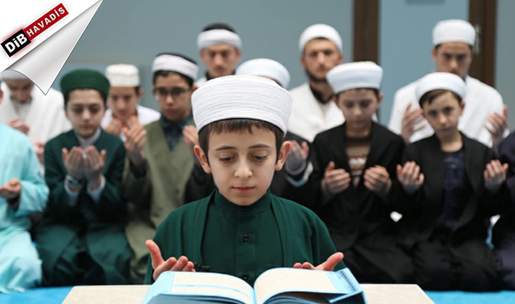 İlahiyatlar arası Kur'an-ı Kerim Güzel Okuma ve Hafızlık Yarışması'nda Türkiye Finali heyecanı yaşanacak