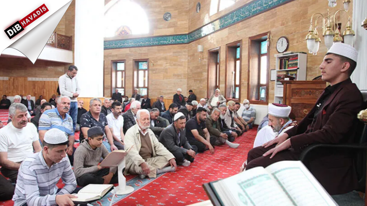 Bitlis'te 16 yaşındaki hafız gün boyu camide Kur'an okuyarak hatim indirdi